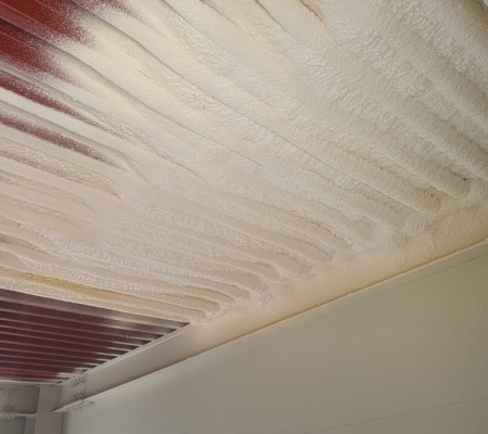 세종시 창고 데크플레이트 천장 경질우레탄폼 단열시공 | 냉난방비 절감 효과 극대화