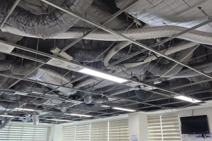 동탄 산업단지 사무실 천장단열, 준불연우레탄폼 뿜칠로 완벽단열 시공완료