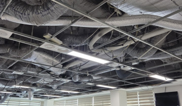 * 동탄 산업단지 사무실, 왜 준불연우레탄폼이 필요했는가?이번 시공 현장은 동탄 산업단지 내 사무실 천장 단열공사로, 기존 천..